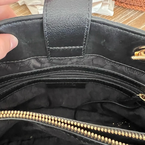 Michael Kors Black Leather Quilted tote - Picture 16 of 16